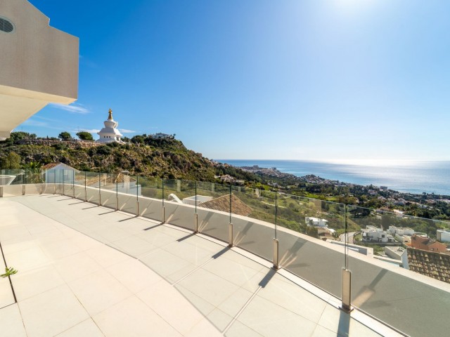 4 Bedrooms Apartment in Benalmadena Pueblo