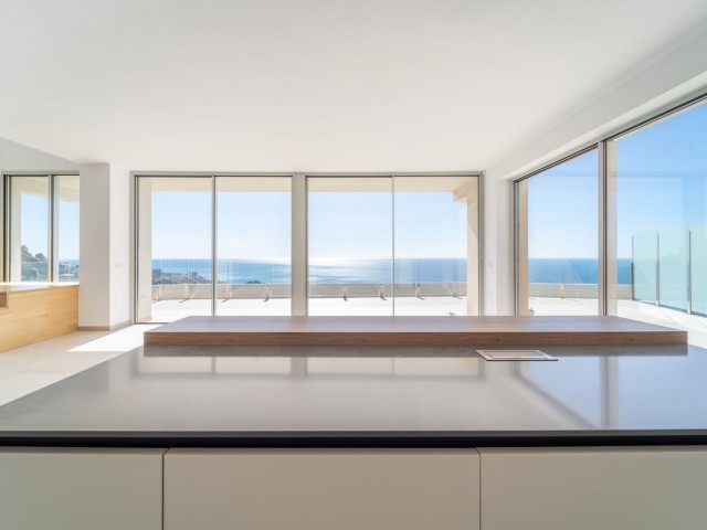 4 Bedrooms Apartment in Benalmadena Pueblo