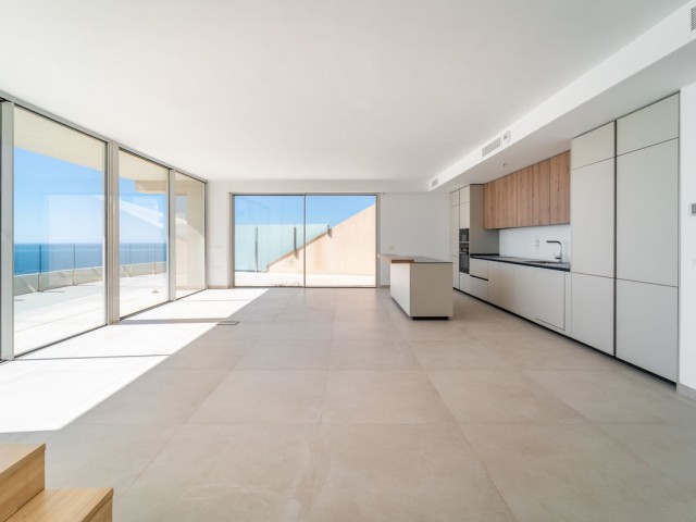 4 Bedrooms Apartment in Benalmadena Pueblo