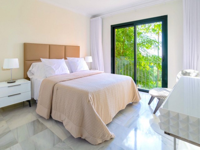 Appartement avec 3 Chambres  à Monte Halcones