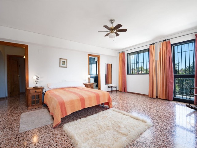 7 Makuuhuoneen Huvila Campo Mijas