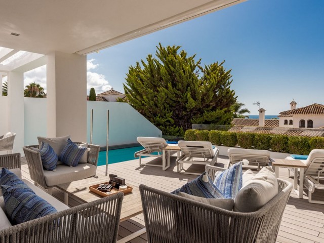 4 Bedrooms Villa in The Golden Mile