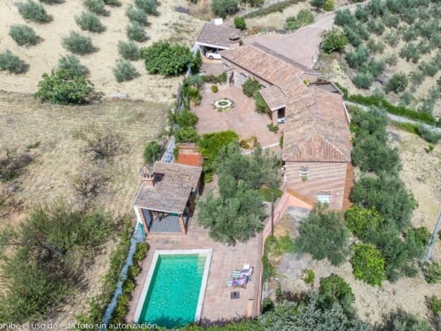 4 Slaapkamer Villa in Alhaurín de la Torre