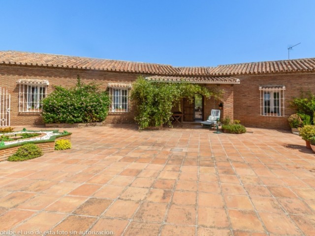 4 Slaapkamer Villa in Alhaurín de la Torre