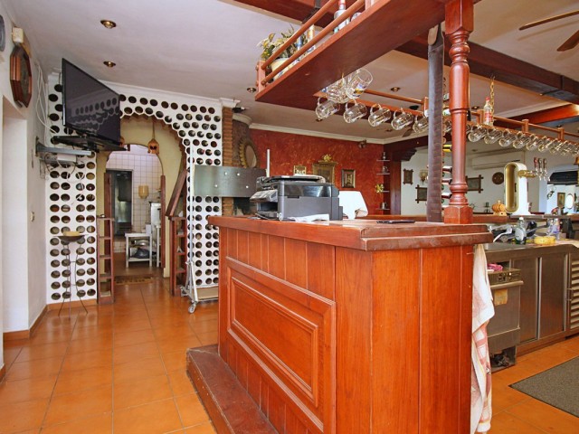 Kommerziell in Marbesa