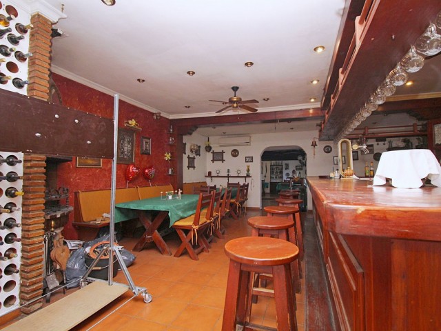 Kommerziell in Marbesa