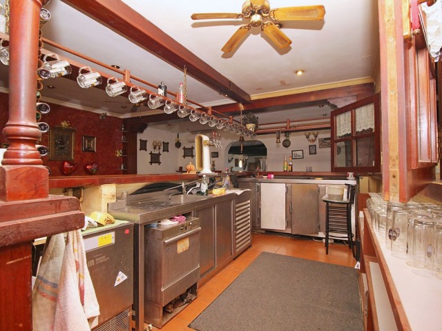 Kommerziell in Marbesa