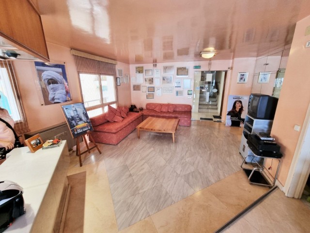 Comercial con 0 Dormitorios  en San Pedro de Alcántara