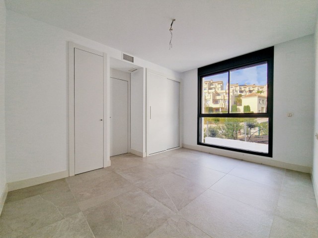 Apartamento con 2 Dormitorios  en Cabopino