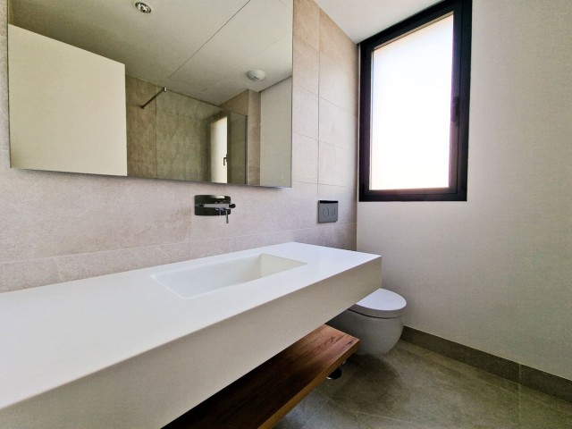 Apartamento con 2 Dormitorios  en Cabopino