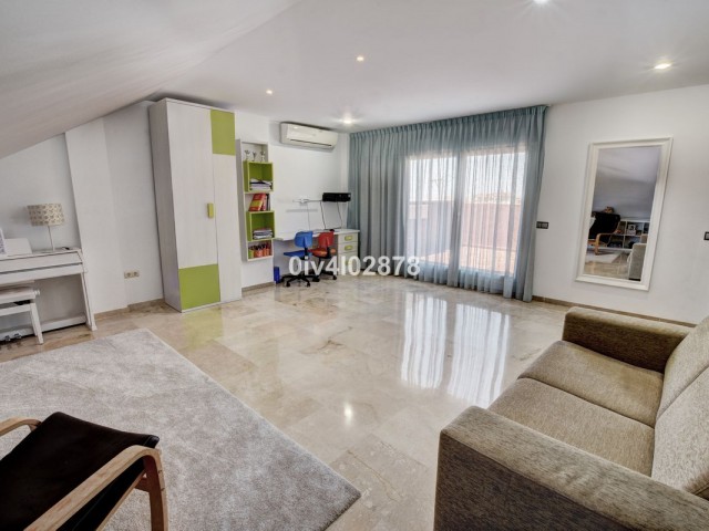 4 Slaapkamer Rijtjeshuis in Arroyo de la Miel