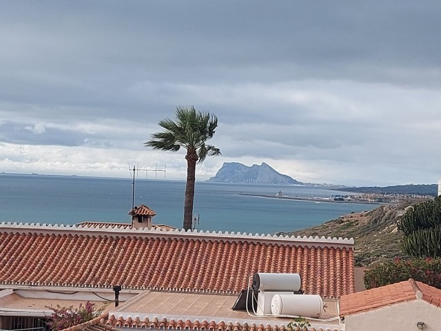 4 Soveroms Villa i Manilva