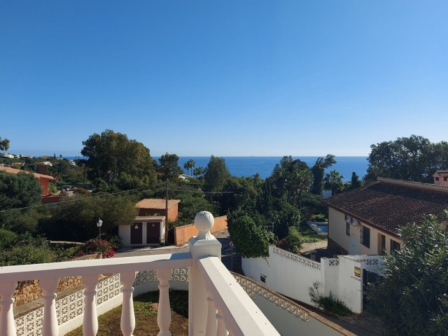 4 Soveroms Villa i Manilva
