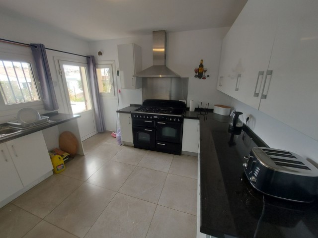 4 Soveroms Villa i Manilva