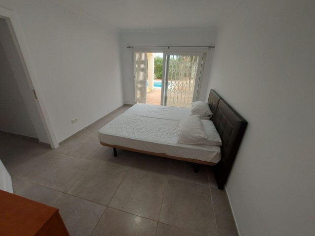 4 Soveroms Villa i Manilva