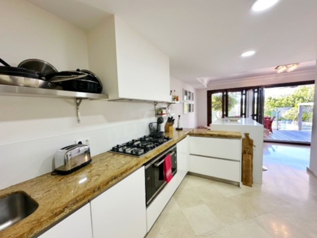 5 Schlafzimmer Villa in La Heredia