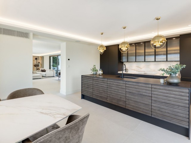 5 Slaapkamer Villa in Nueva Andalucía