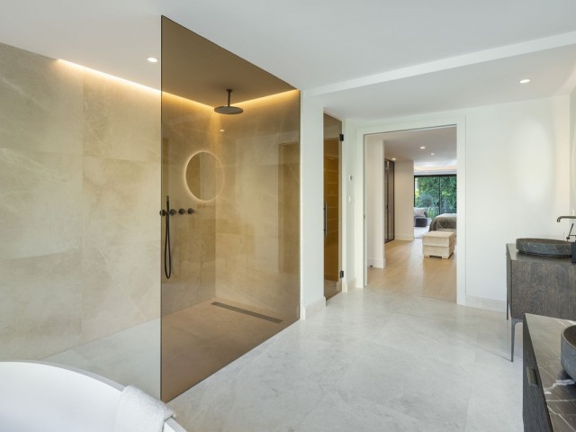 5 Slaapkamer Villa in Nueva Andalucía