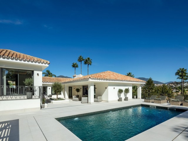5 Slaapkamer Villa in Nueva Andalucía