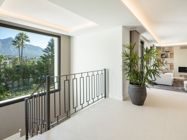 5 Slaapkamer Villa in Nueva Andalucía