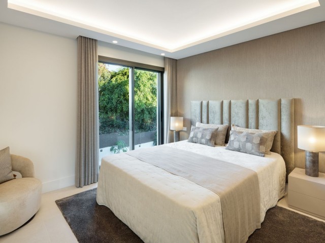 5 Slaapkamer Villa in Nueva Andalucía