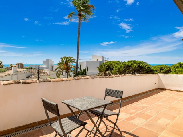 6 Bedrooms Villa in Marbesa