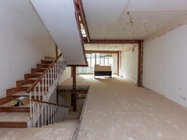 Kommerziell in Málaga