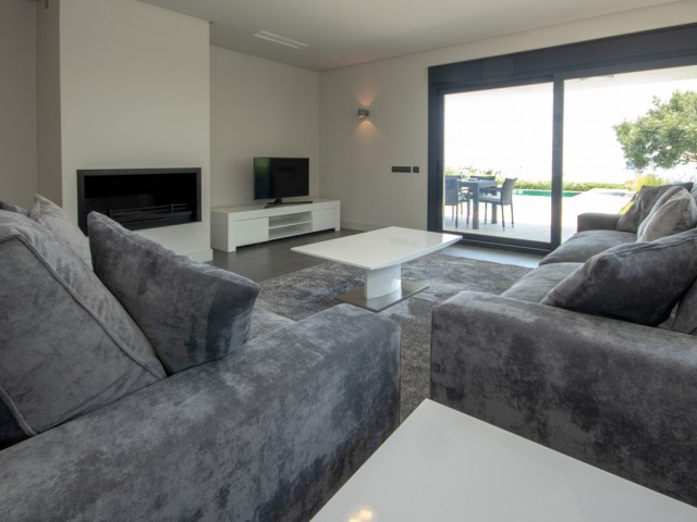 4 Schlafzimmer Villa in La Duquesa