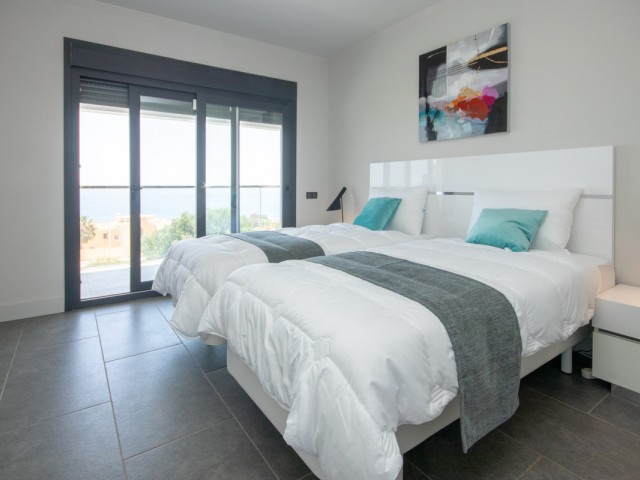 4 Schlafzimmer Villa in La Duquesa