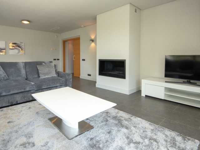 4 Schlafzimmer Villa in La Duquesa