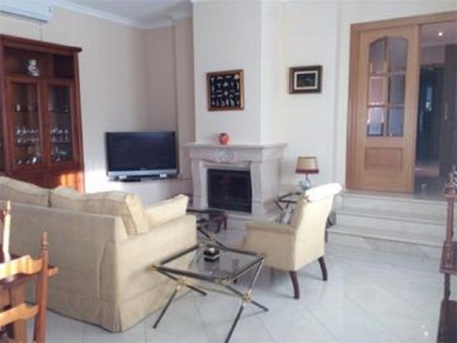 6 Makuuhuoneen Huvila Torremolinos