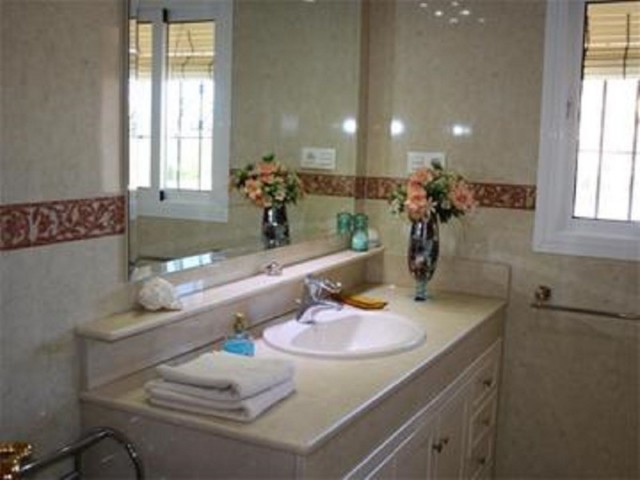 6 Makuuhuoneen Huvila Torremolinos