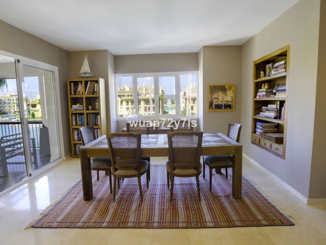 4 Schlafzimmer Apartment in Sotogrande Marina