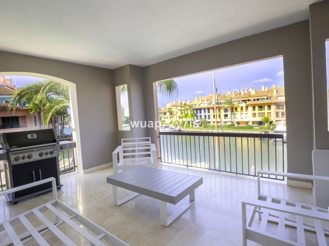 4 Schlafzimmer Apartment in Sotogrande Marina