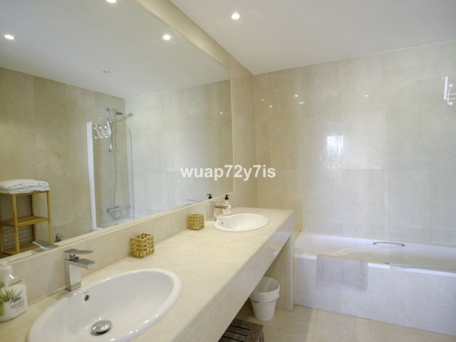 4 Schlafzimmer Apartment in Sotogrande Marina