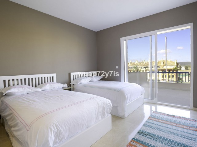 4 Schlafzimmer Apartment in Sotogrande Marina
