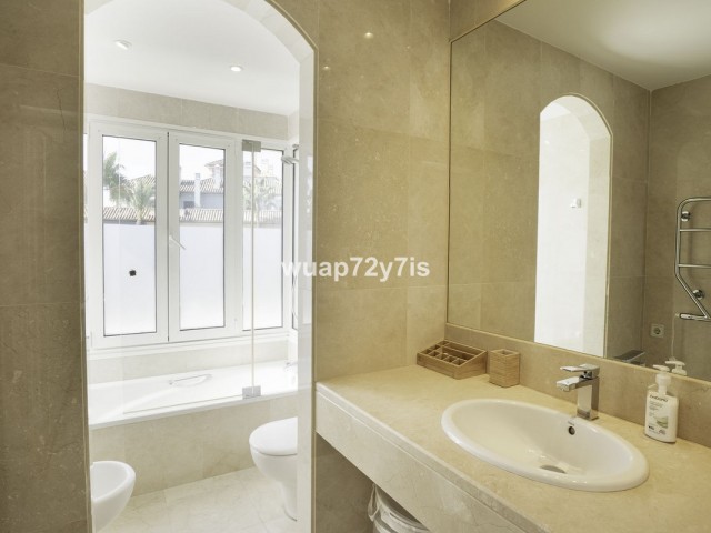 4 Schlafzimmer Apartment in Sotogrande Marina