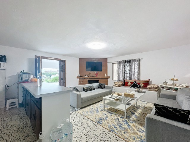 Liikekiinteistö Estepona