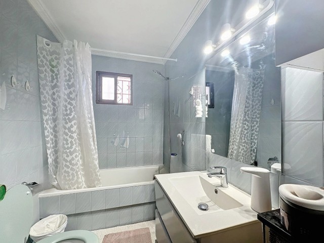 Liikekiinteistö Estepona