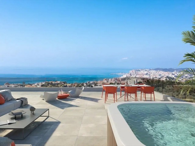 2 Bedrooms Apartment in Benalmadena