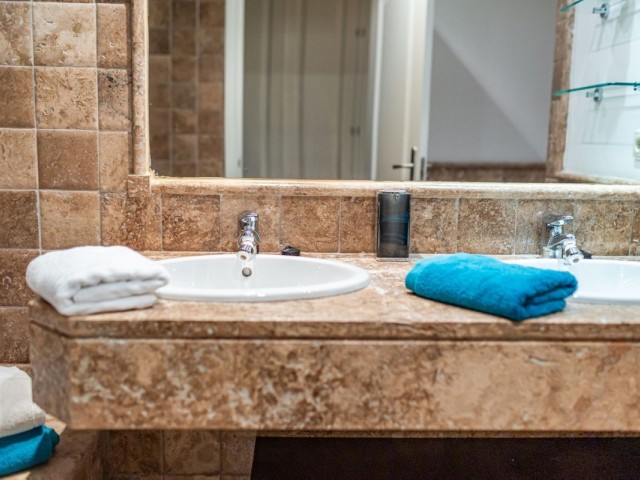 2 Schlafzimmer Apartment in Benahavís