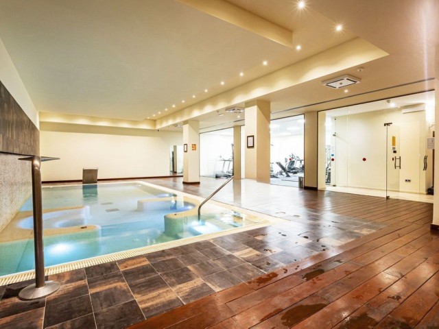 2 Schlafzimmer Apartment in Benahavís