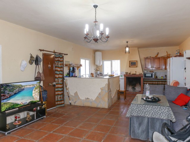 2 Bedrooms Villa in Casarabonela