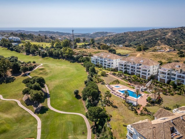 Ático con 3 Dormitorios  en La Cala Golf
