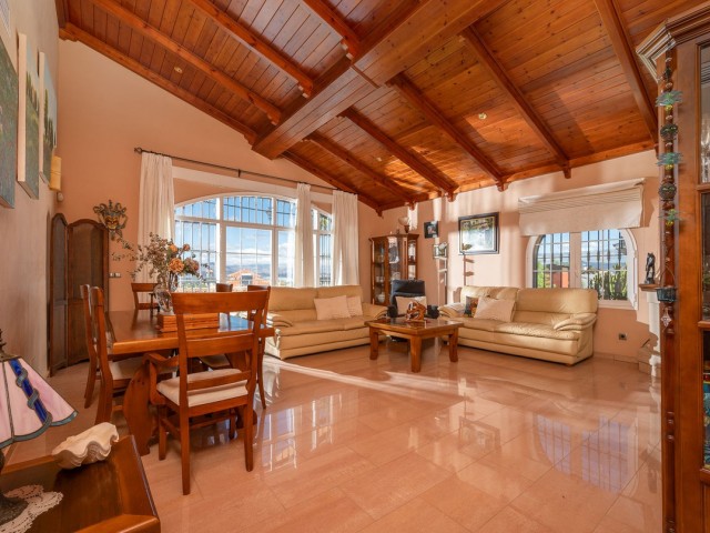 Villa avec 5 Chambres  à Alhaurín de la Torre