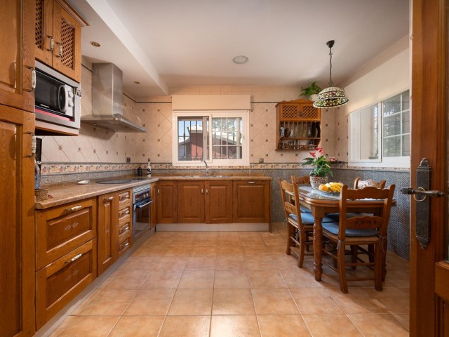 Villa avec 5 Chambres  à Alhaurín de la Torre