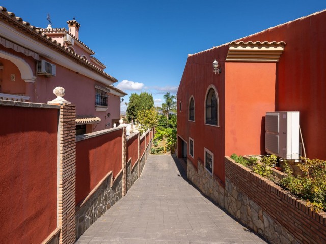 Villa avec 5 Chambres  à Alhaurín de la Torre