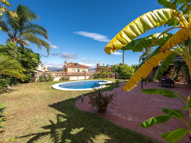 Villa avec 5 Chambres  à Alhaurín de la Torre