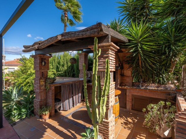 Villa avec 5 Chambres  à Alhaurín de la Torre