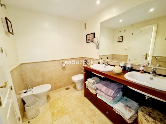 Penthouse in New Golden Mile